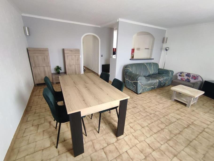 Maison Au Calme Vue Montagnes Holiday home *